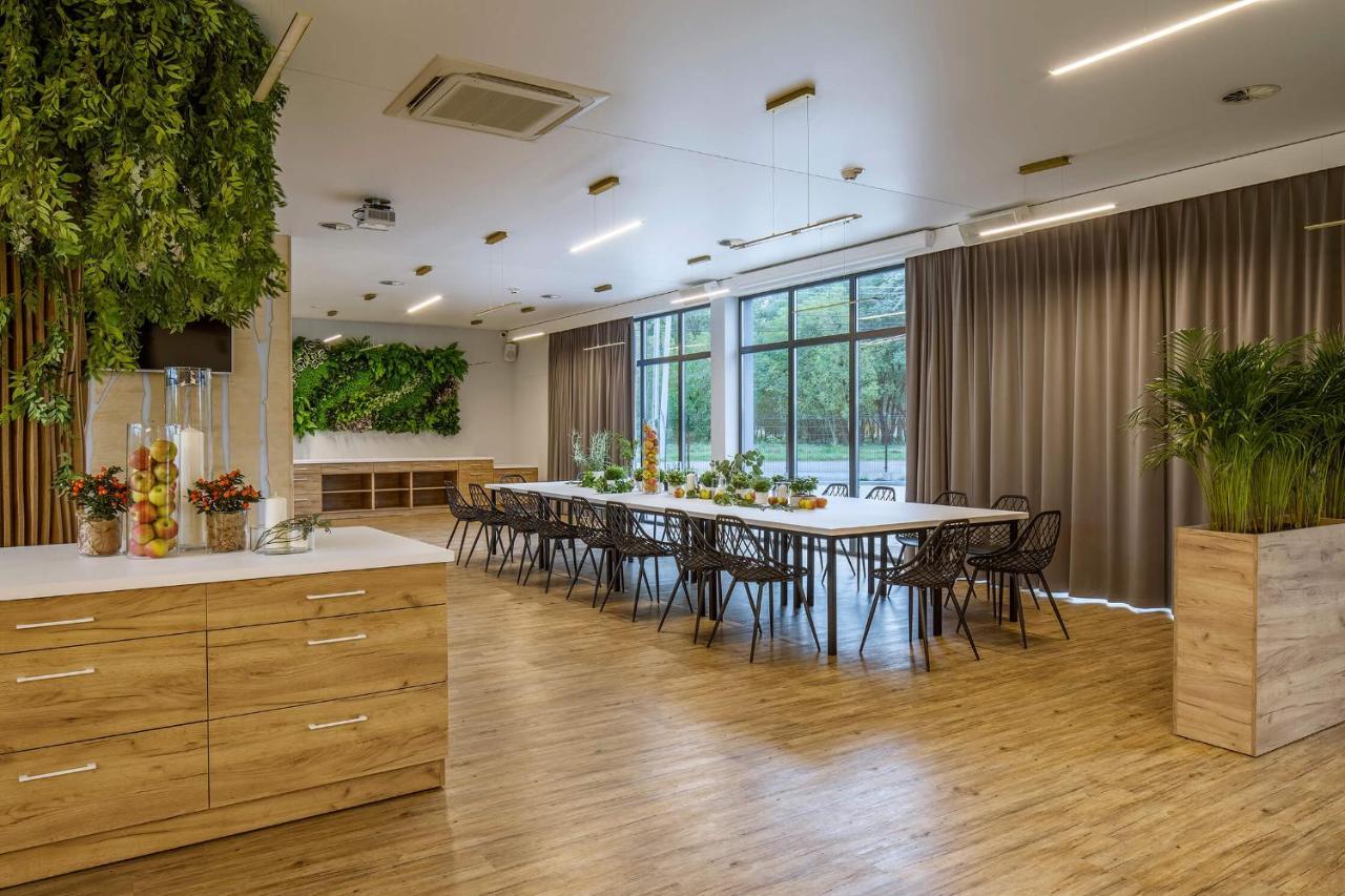 Bloom Hotel Airport Okecie Raszyn Kültér fotó