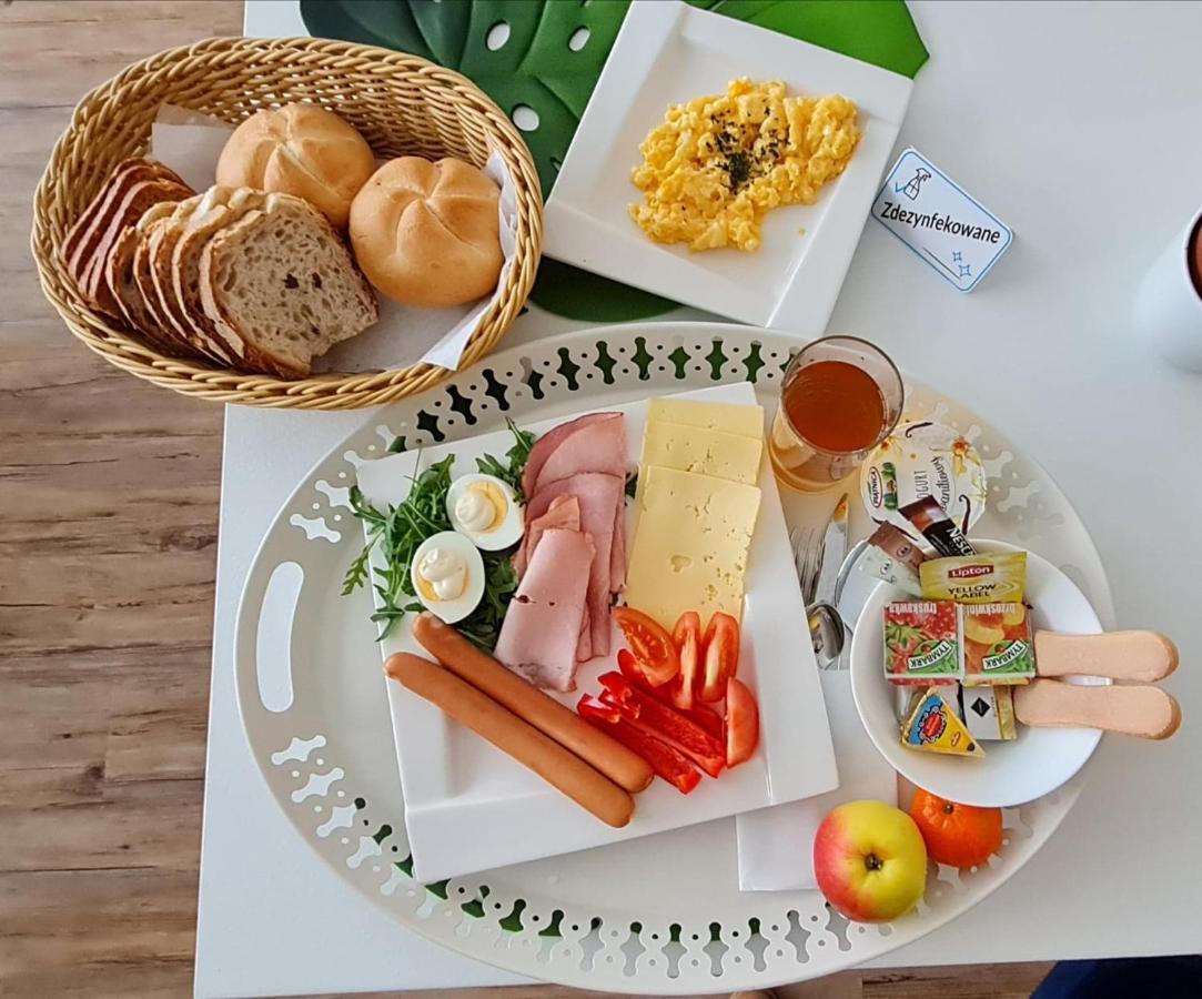 Bloom Hotel Airport Okecie Raszyn Kültér fotó